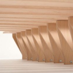 Flexibles Bett Tojo „Lieg“