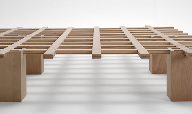 Platzsparendes Bett Tojo „System“
